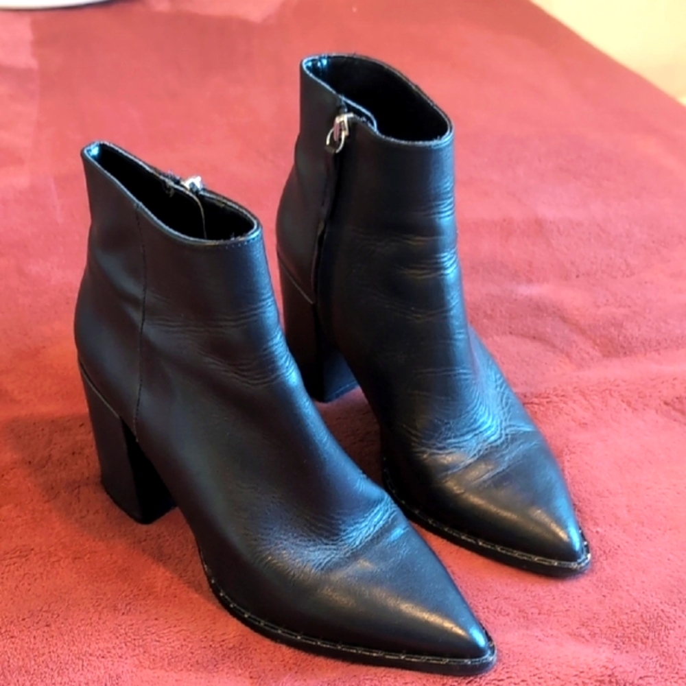 OSOS Black Leather Ankle Boots
